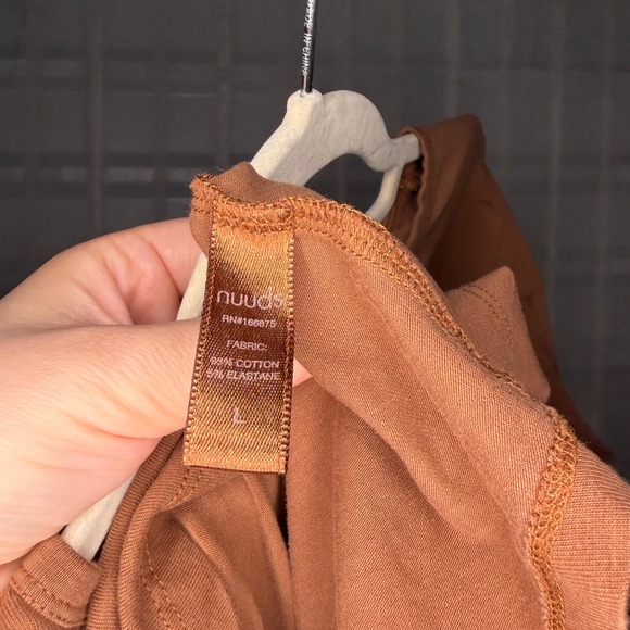 Nuuds Crew Neck Short Sleeve Tee Womens L Brown Good Curved Hem Relaxed Fit - Picture 5 of 6